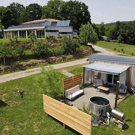 Les Milles Bottes Et Ses Roulottes Villa Encausse-les-Thermes Exterior photo